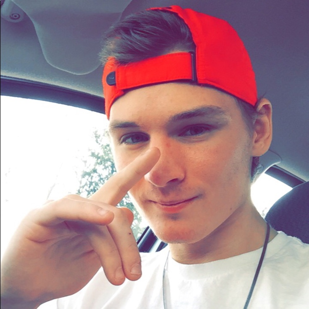 Meet your Posher, Dawson